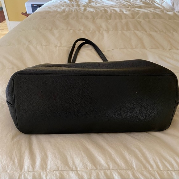 Tory Burch black pebbled leather shopper - Picture 6 of 13